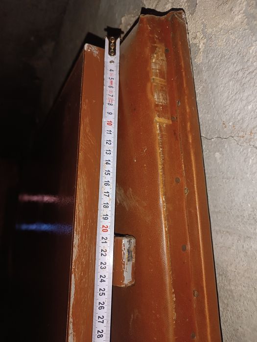 Външна метална врата