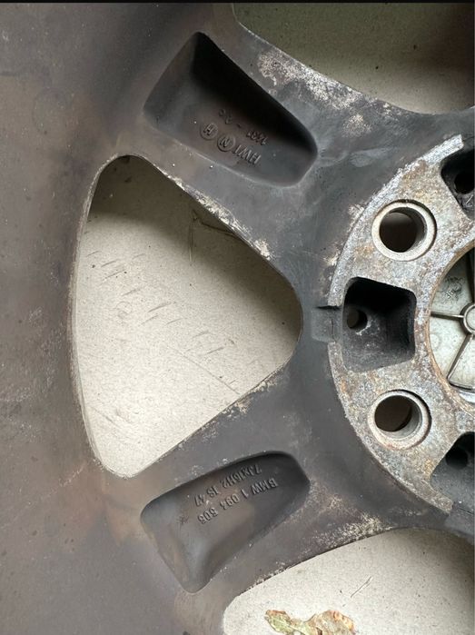 БМВ Алуминиеви джанти с летни гуми