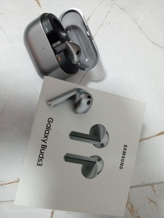 Безпроводные наушники Samsung buds 3