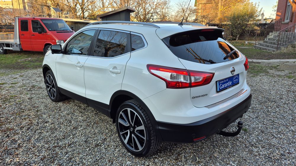Qashqai TEKNA/2015/1.6dCi/Full LED/Piele/Navi3D/Panorama/Camera 360/E5