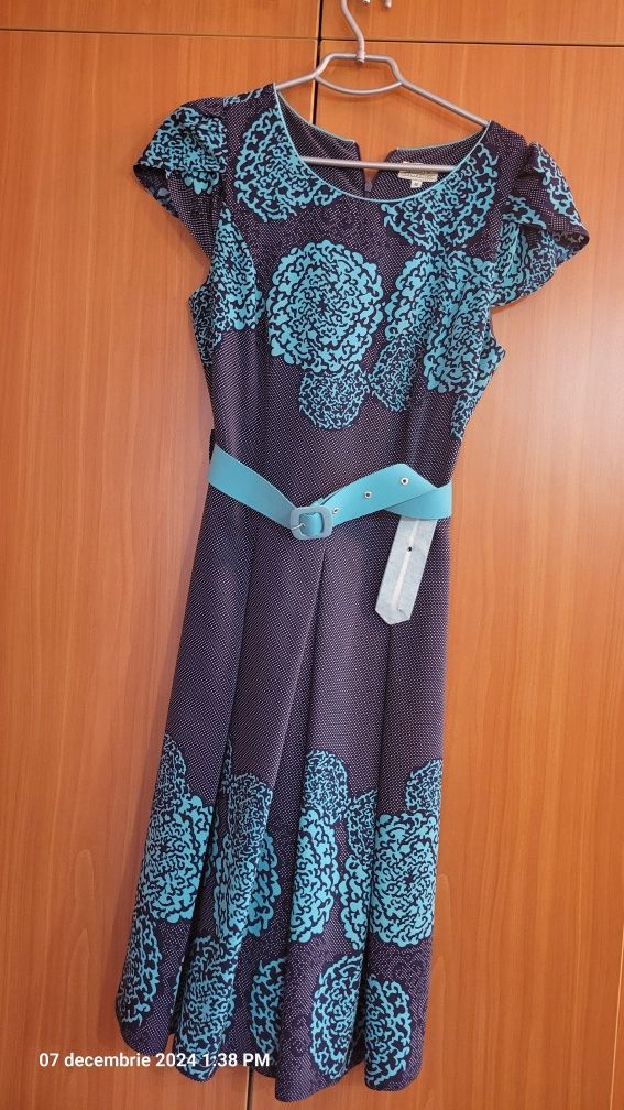 Rochie matase, bleumarin cu verde cu curea, mar 40