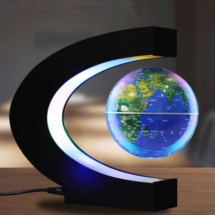 Lampa birou cu levitatie