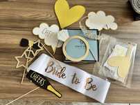 Coronita + Kit mireasa stickere pentru foto si BRIDE to be