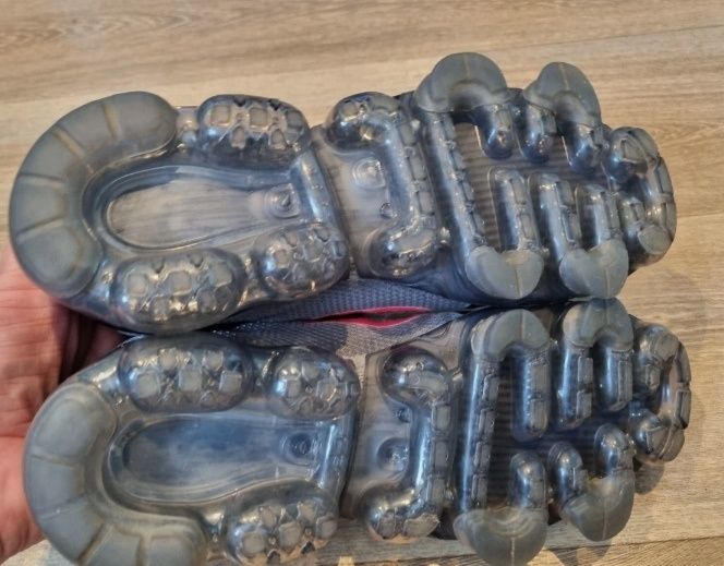 Маратонки Nike Air Vapormax Bright Crimson