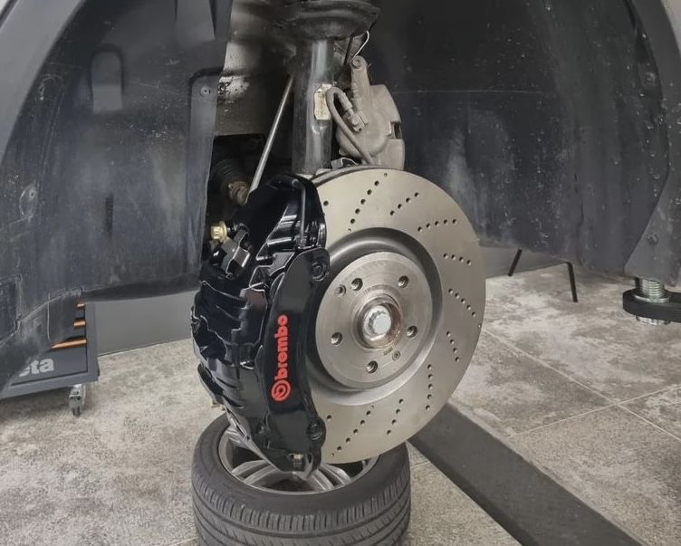 Kit Frane / Etrieri 6 pistone Brembo Golf mk7 / Audi A5