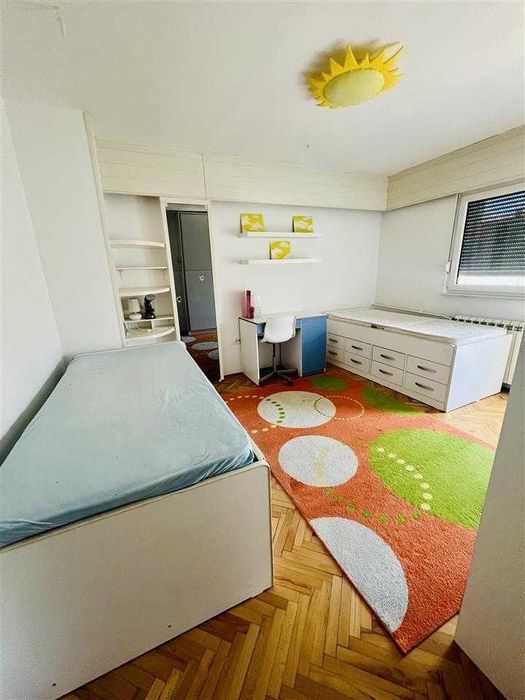 Продава се Тристаен апартамент в Бургас, Братя Миладинови - 104 кв.м за 1312 €/кв.м - Снимка #3