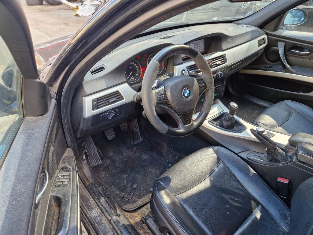 BMW E91 330XD 231кс динамик ксенон навигация ръчка НА ЧАСТИ!