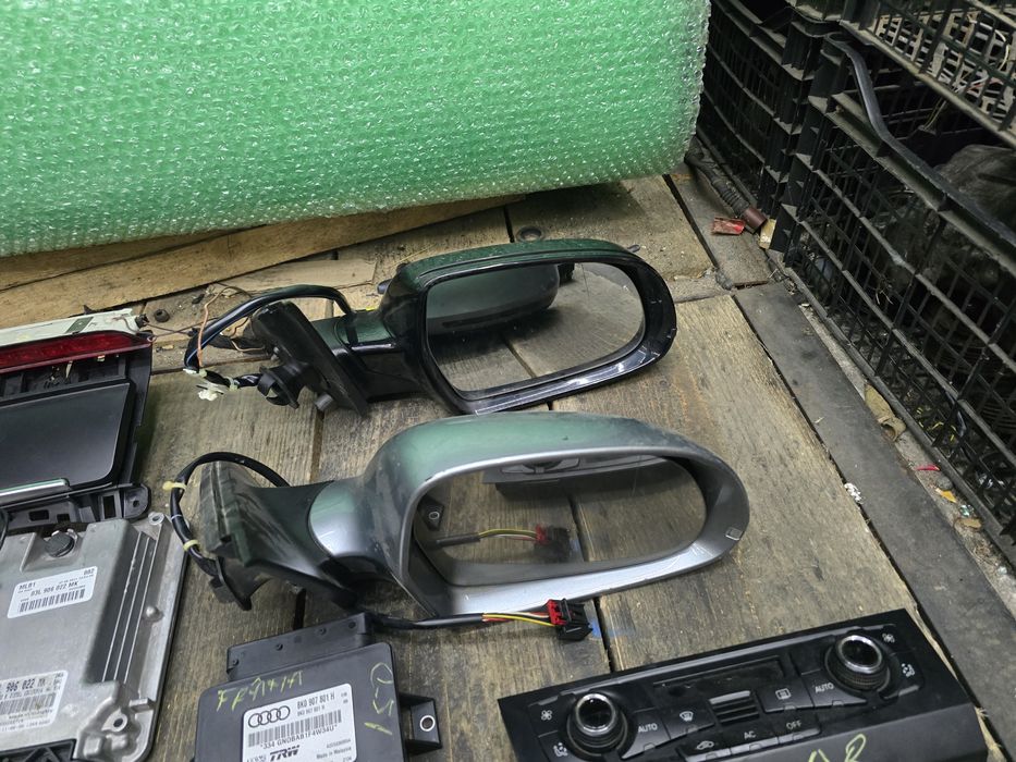 Oglinda dreapta  facelift  si non facelift Audi A4 B8.5   Audi A4 B8