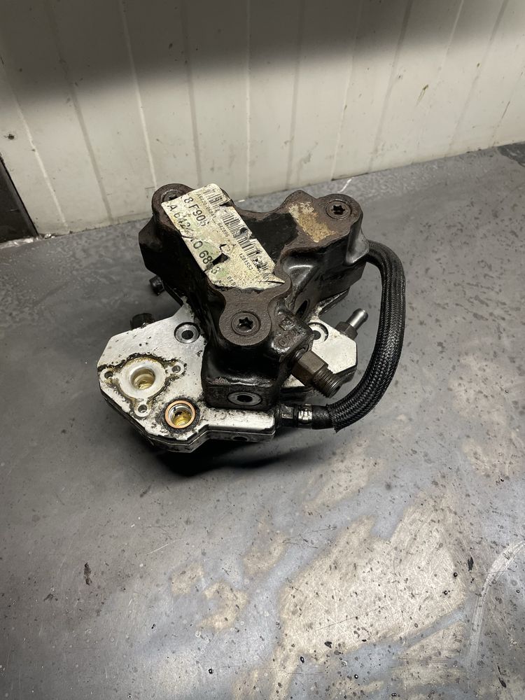Pompa injectie inalte Mercedes Sprinter 3.0 euro 5 om642