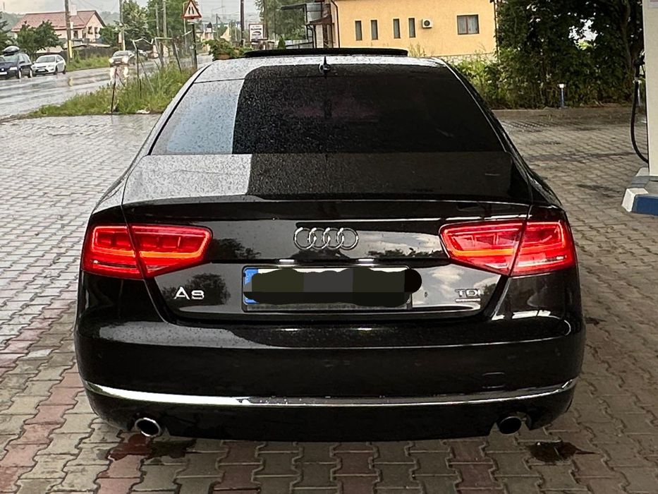 Faruri, capota ,portiera Audi A8 Long 2012