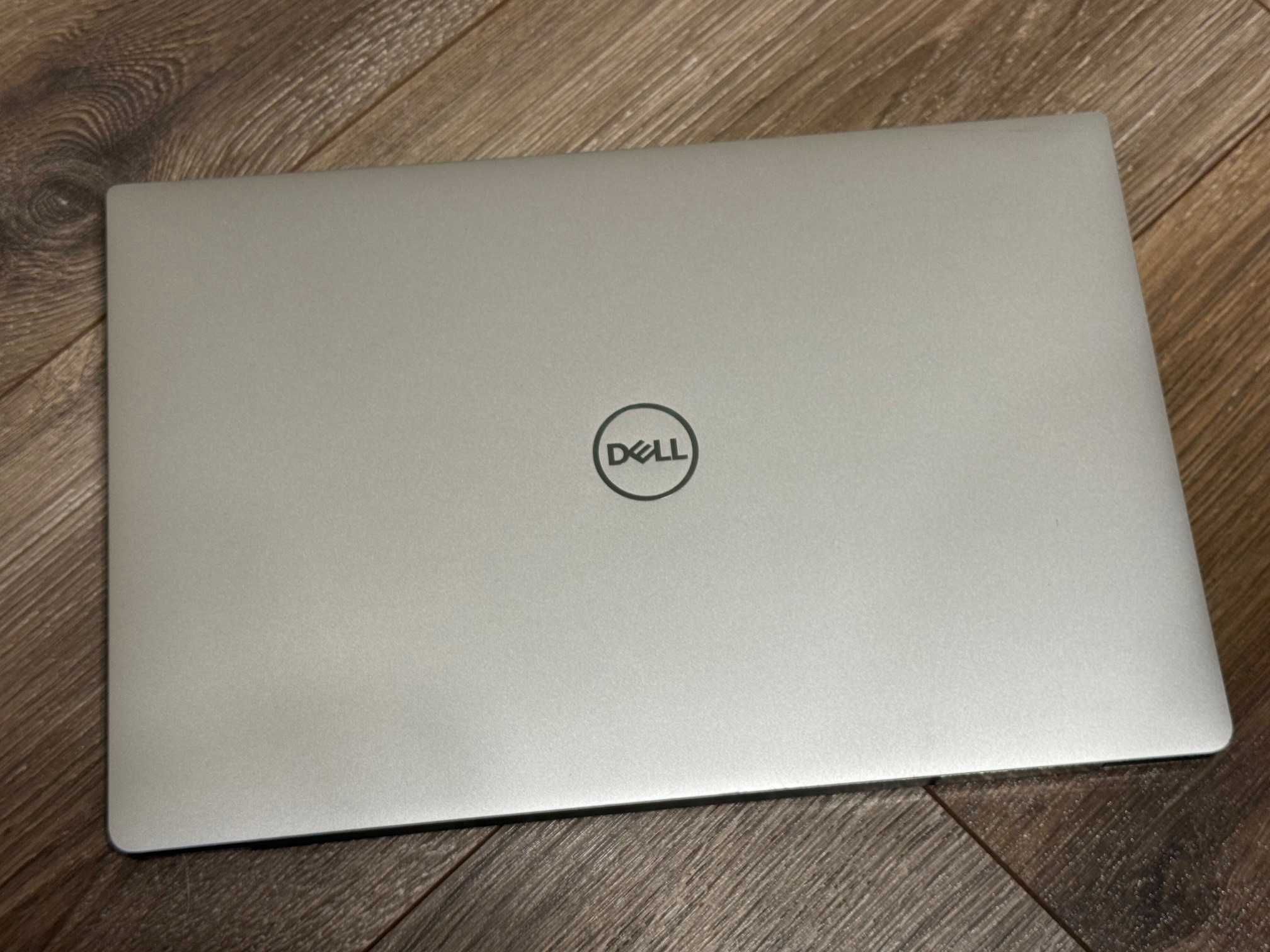 Dell XPS 9380 I5 8th gen/8RAM/256SSD