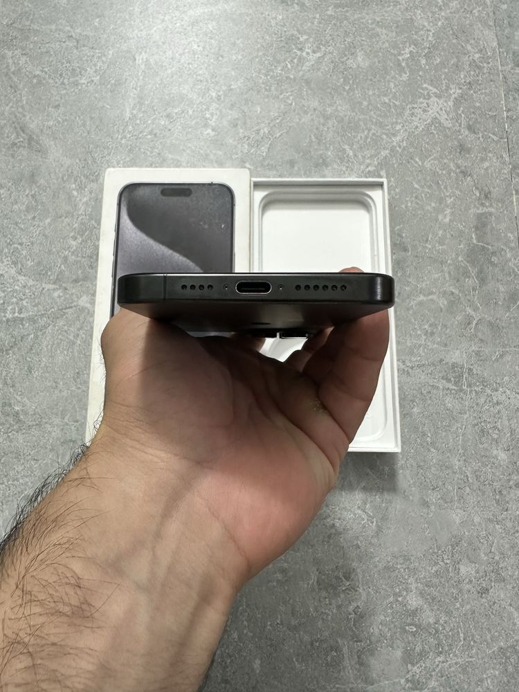 iPhone 15 Pro Max 256GB Black Titanium