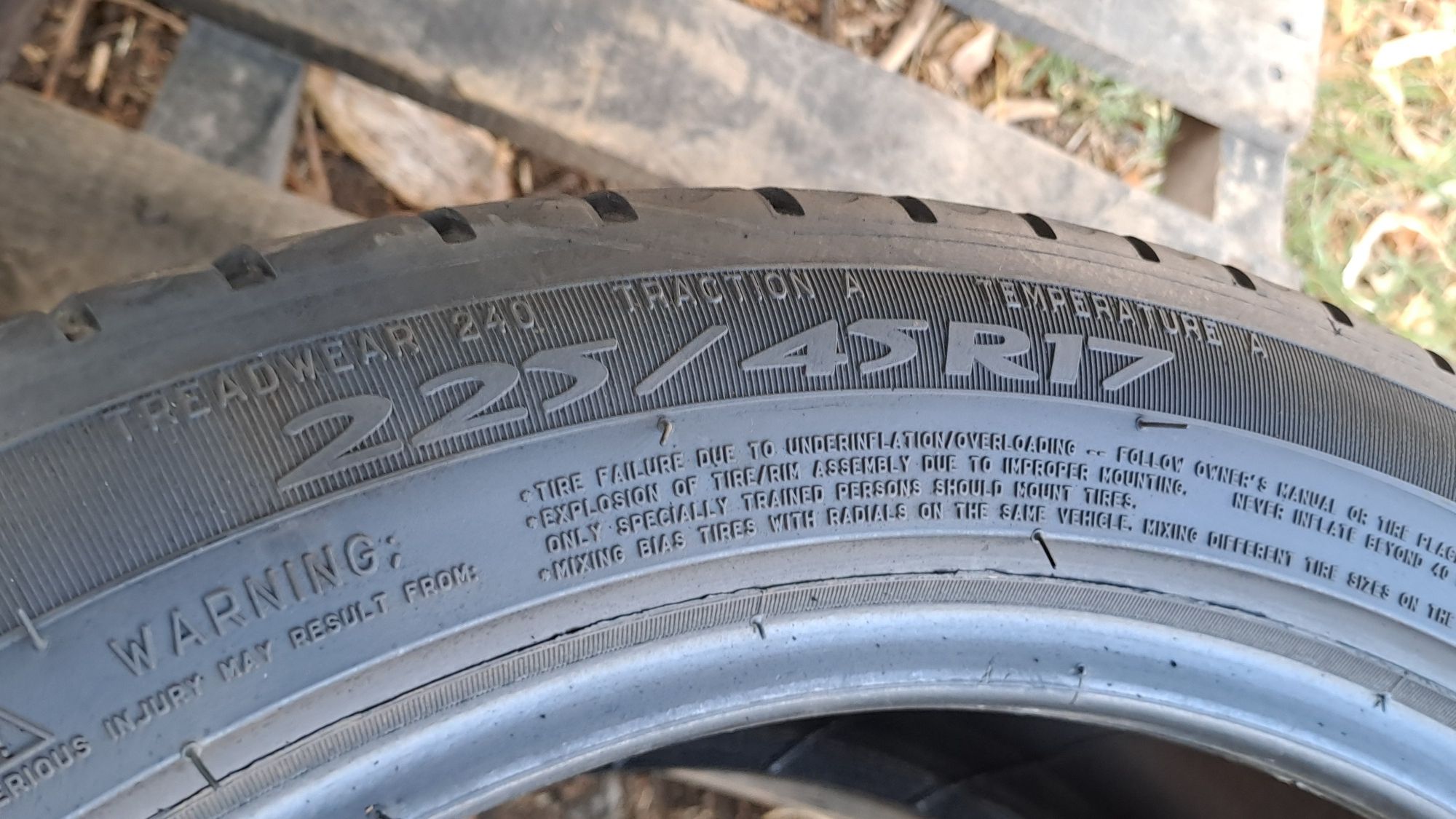 2бр. 225/45/17 Michelin Primacy HP
