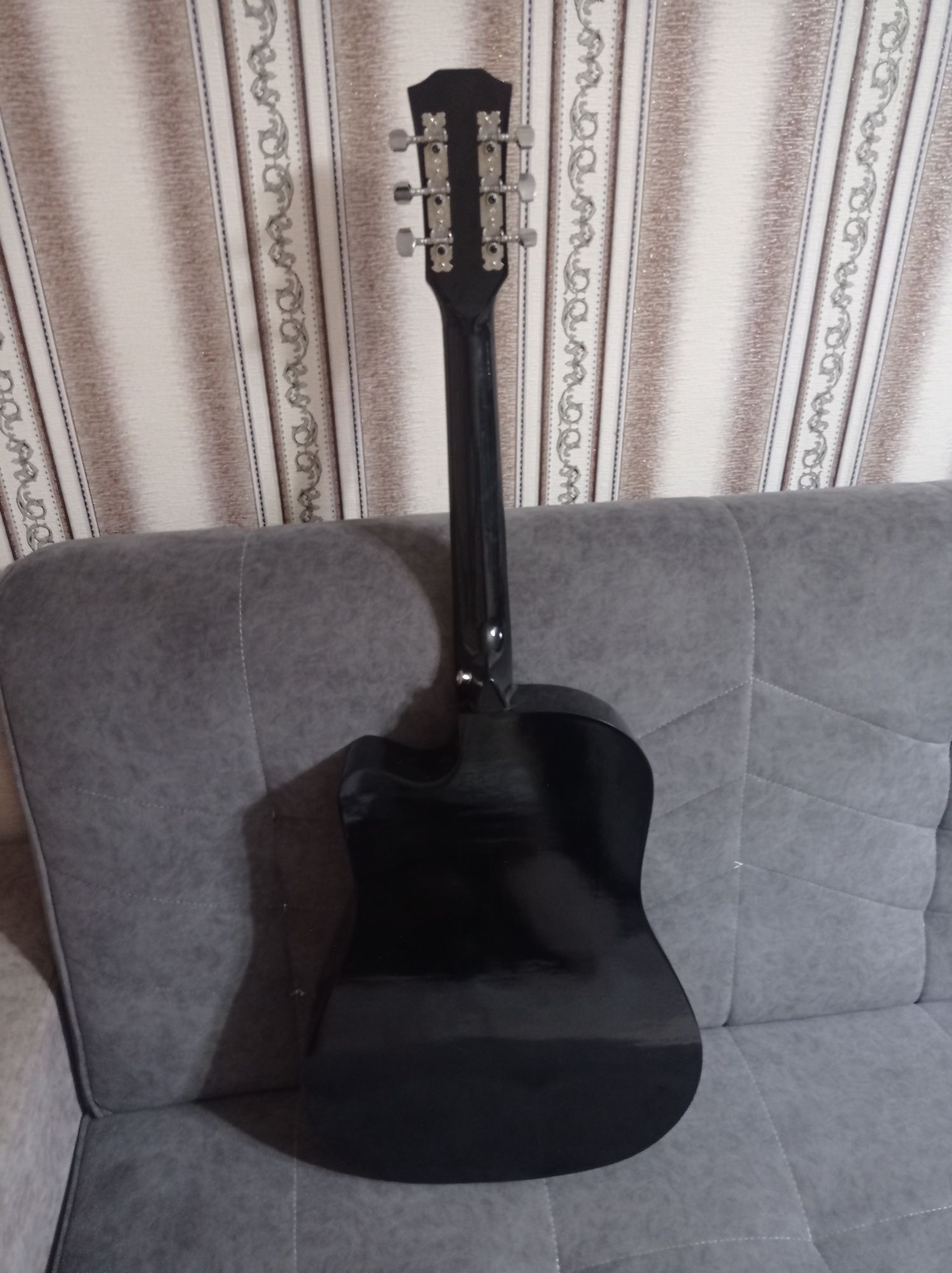 Новая гитара 38 size