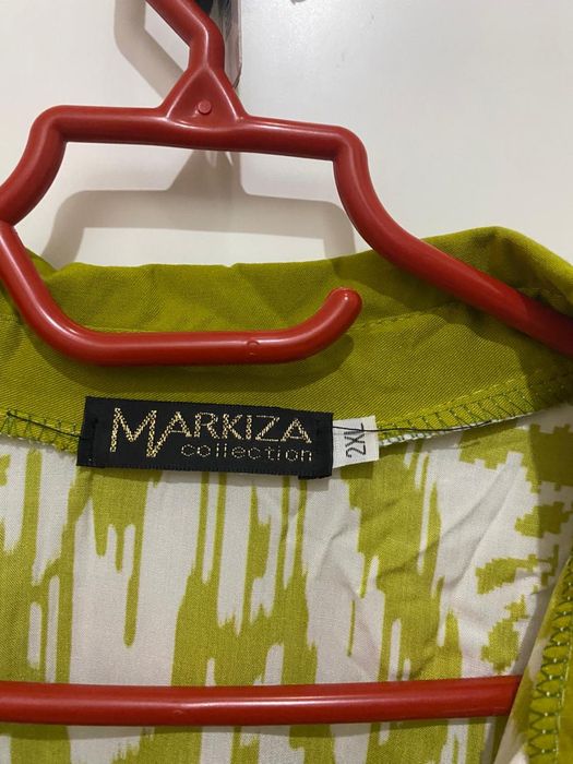 Продаётся женское одежда