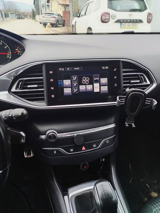 PEUGEOT 308 • 2017 • 1.2 PureTech Turbo 130 CP • EURO 6