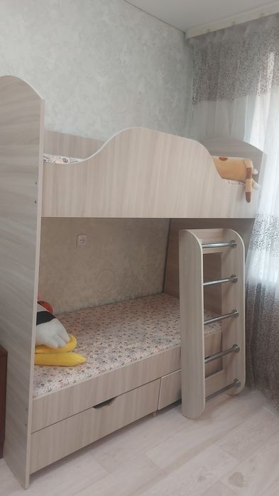 Продам кравать с матрасоми