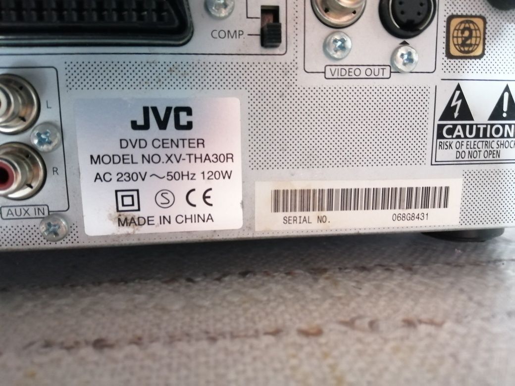 Stație audio JVC de 120 W