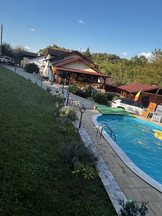 Inchiriez casă, Bistrita