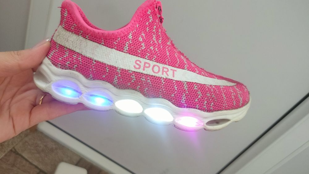 Кроссовки детские 29, 34, 35, 36