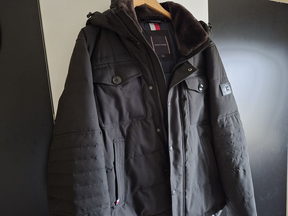 Зимно яке Tommy Hilfiger