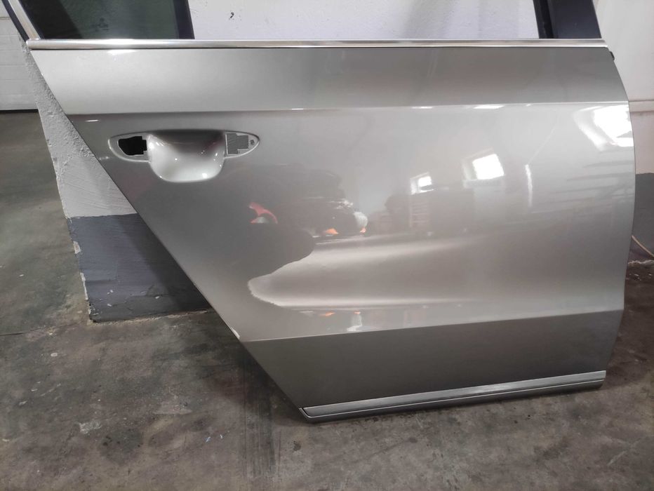 Usa spate dreapta volkswagen vw passat b7 sedan LC8Z