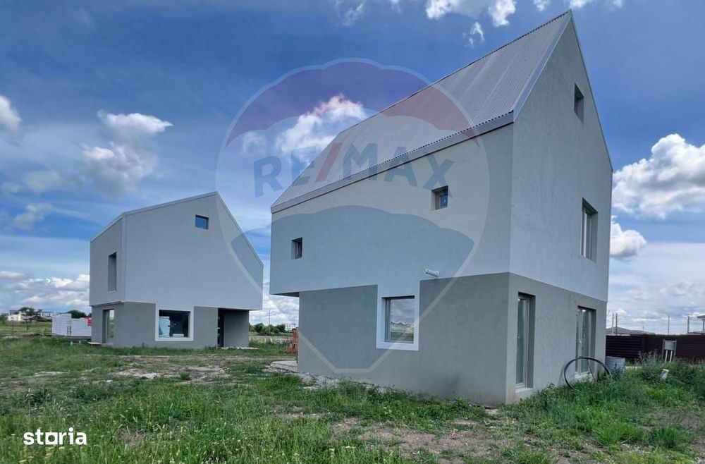 Casă / Vilă - 132,5 mp  , teren - 264 mp  / zona Cârcea