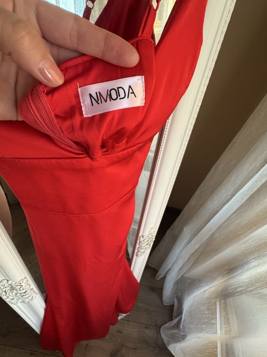 Червена рокля Nmoda
