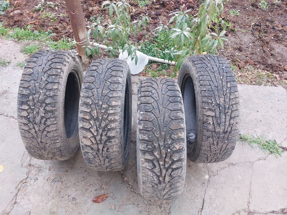 Зимний резина хорошая состояние