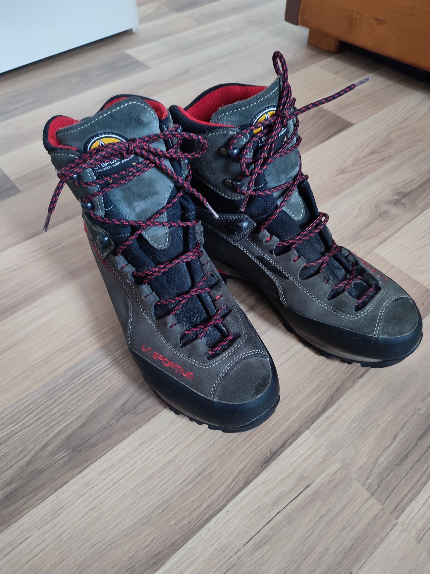 LaSportiva туристически обувки