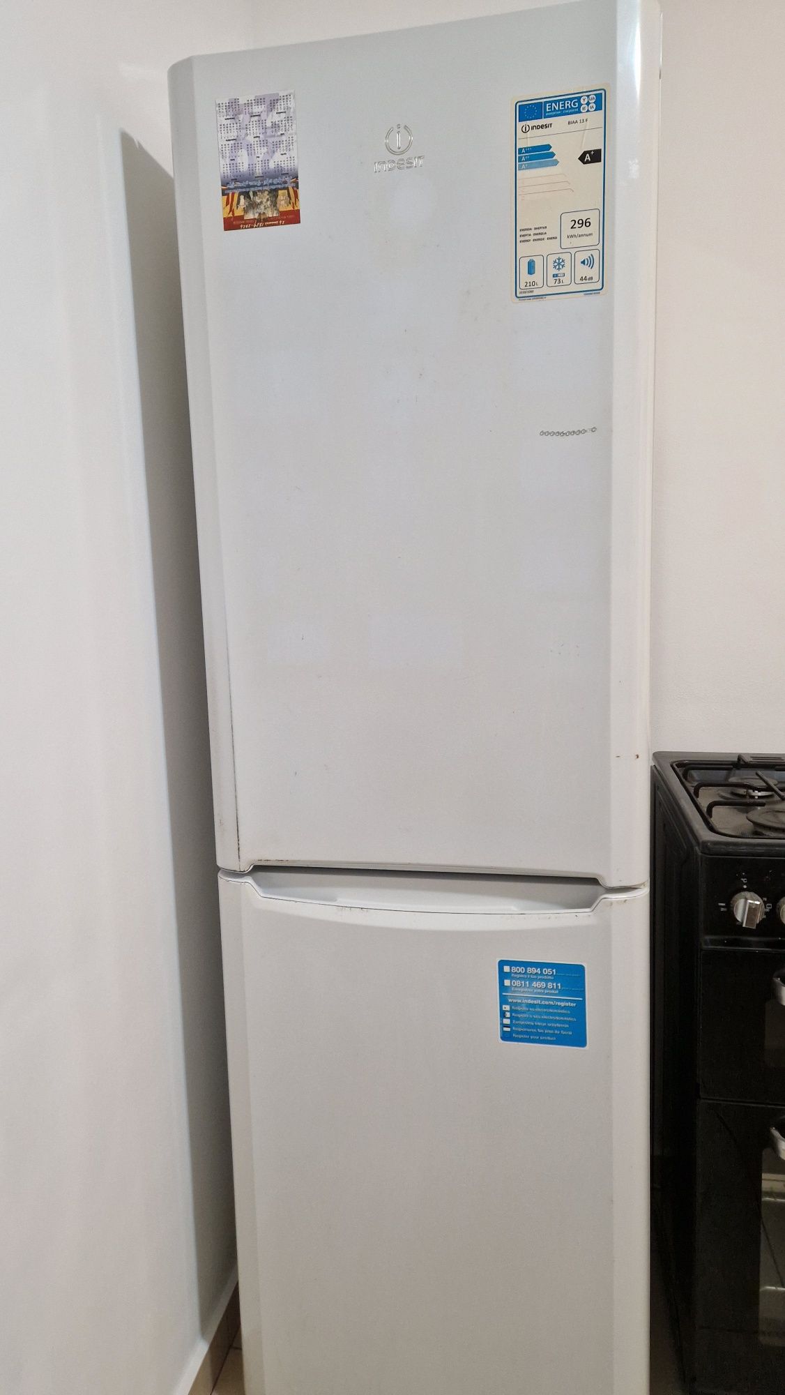 Frigider Indesit 500 lei