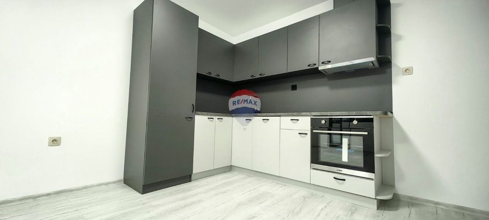 Обзаведен тристаен апартамент за продажба, кв. Чайка