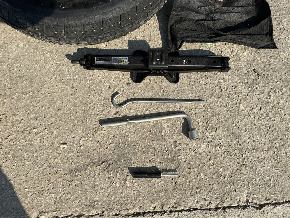 Авариен комплект/Патерица за Honda CR-V