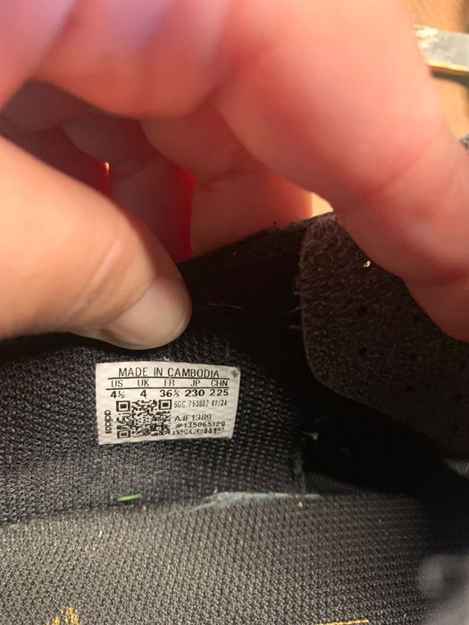 Продавам Футболни обувки