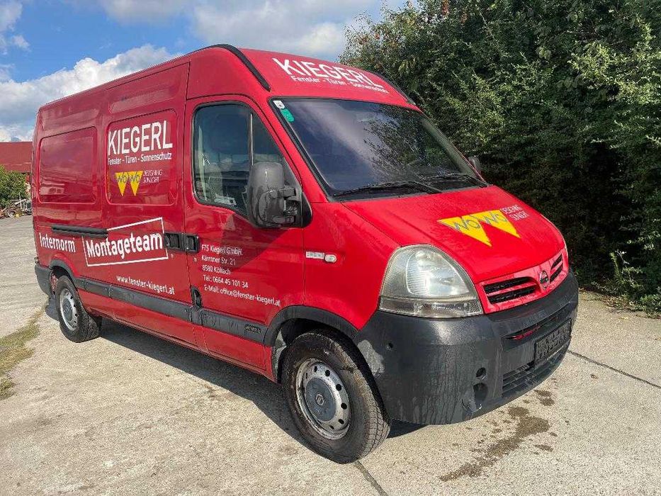 Nissan ( Renault Master )