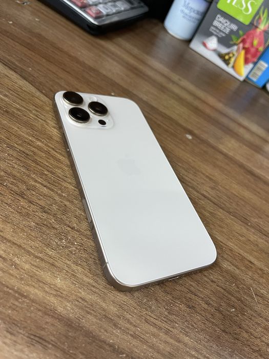 Iphone 16 pro max srochna sotiladi