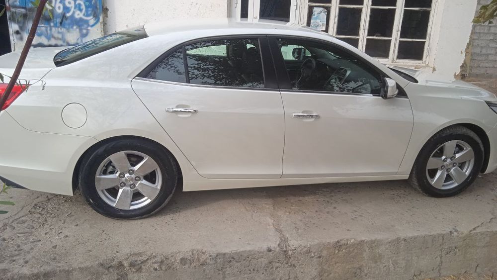 Mashina ideal xolatda