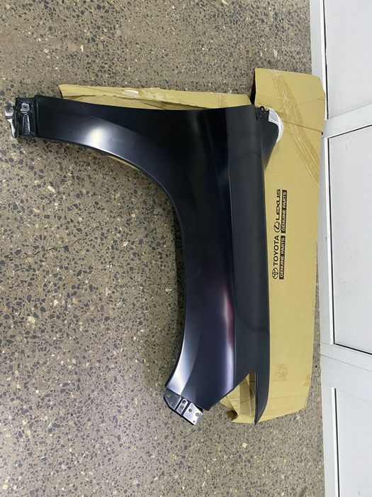 Крыло правый Toyota Land Cruiser 200 orginal