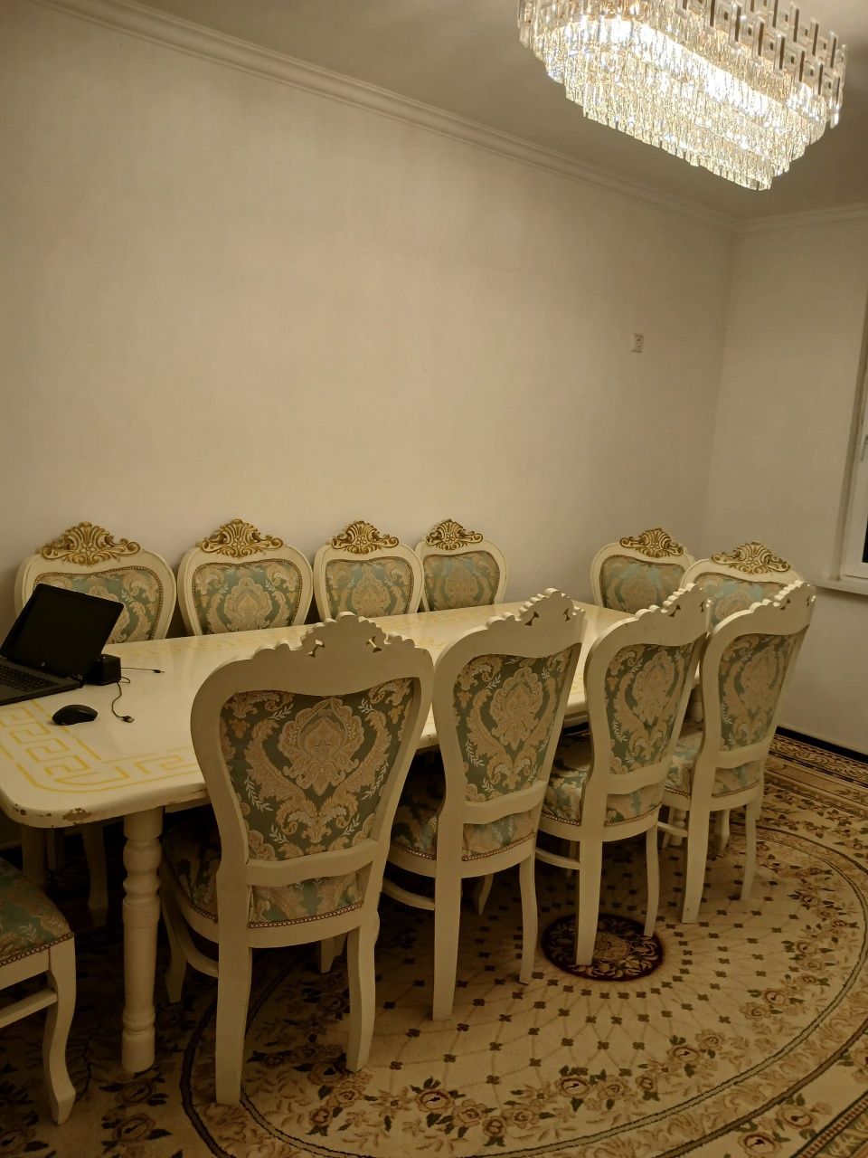 Arenda kvartira. Olmos navostroyka 3 xona