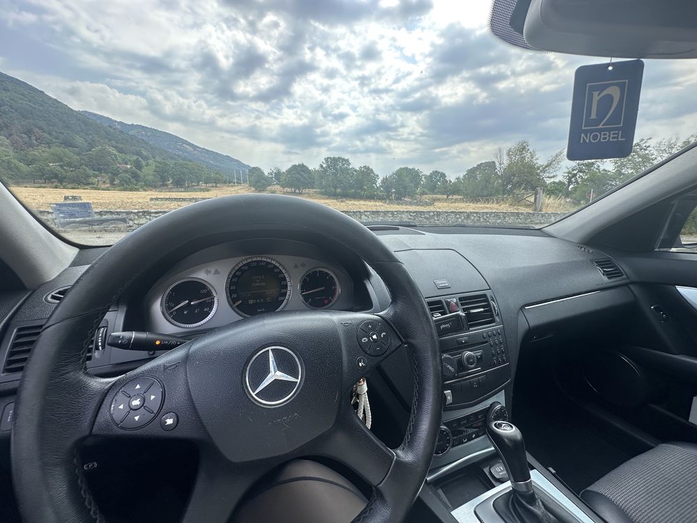 Mercedes Benz C200
