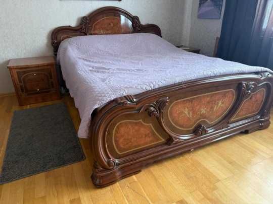 Срочно продам бу спальный гарнитур комплект