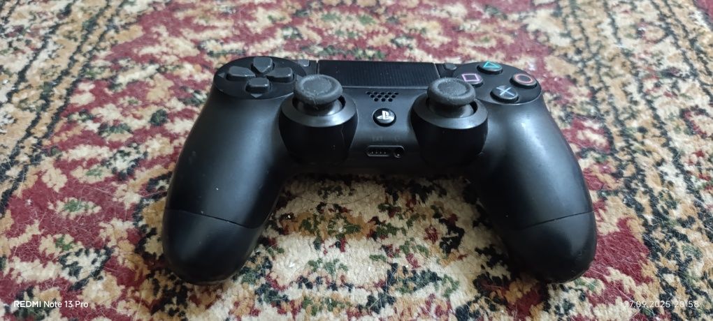 Продается жестик от PS 4