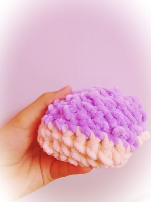 Вязаные игрушки на заказ например с сайта умелка(лде есть схемы и т.д)