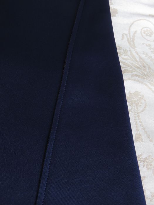 Пола Hugo Boss, миди дължина, S, нова