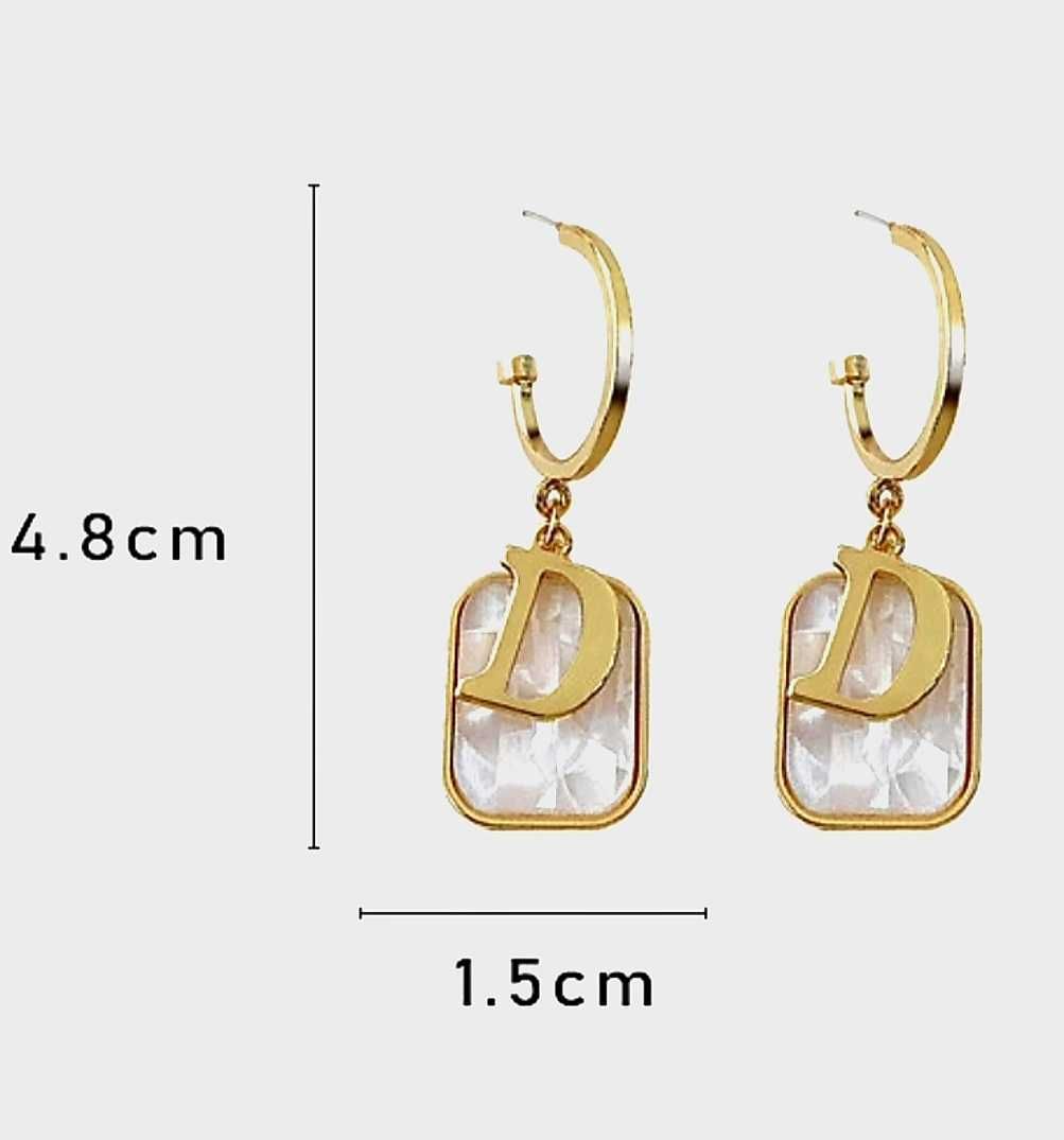 Уникални обици Dior