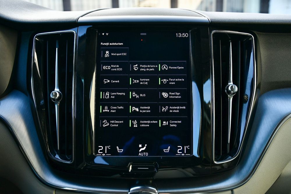 Volvo XC 60 Momentum 2017 4x4 Automata