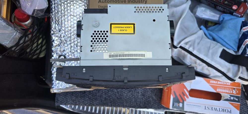 Радио за Мерцедес C класа w203 facelift