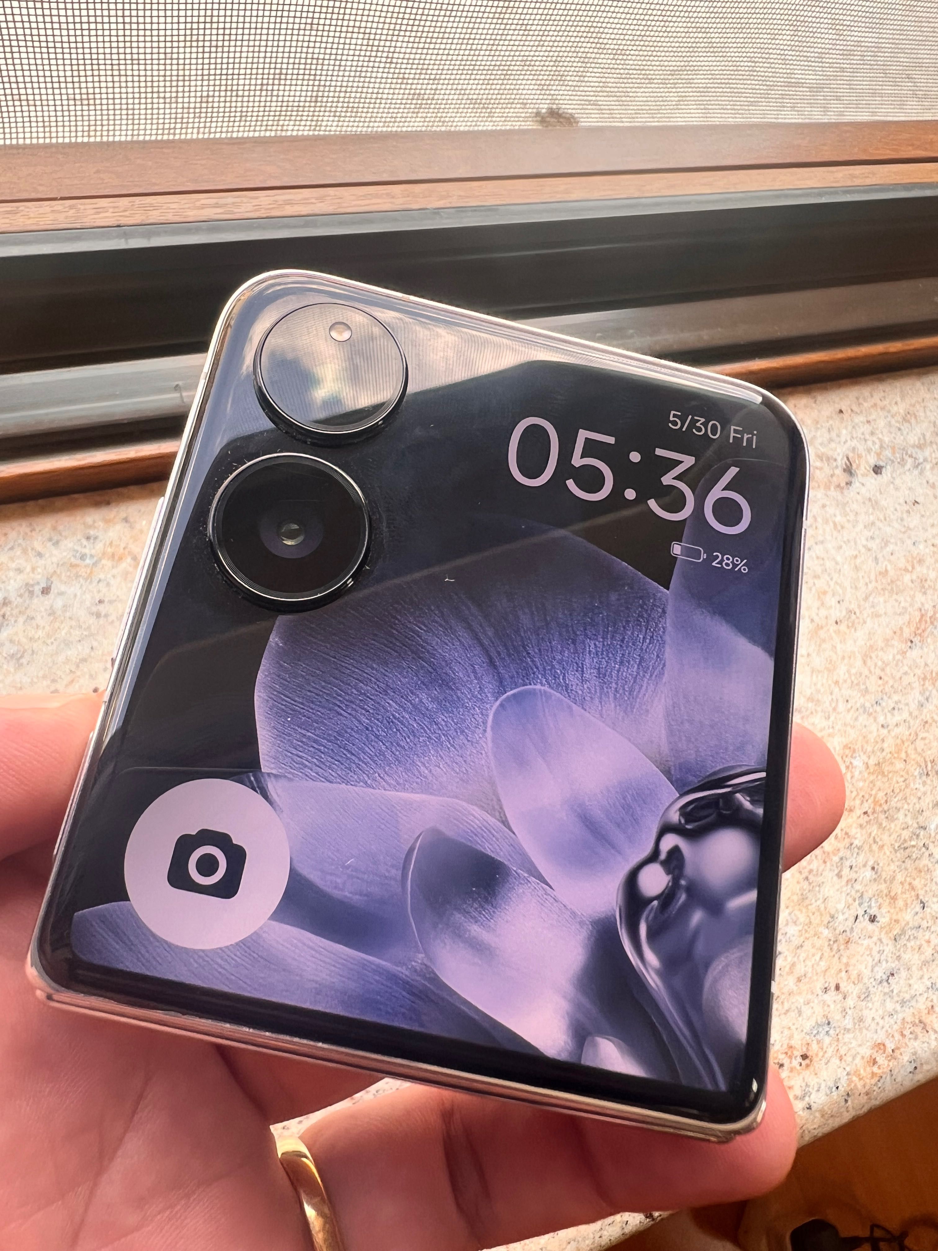 Xiaomi Mix Flip 5G