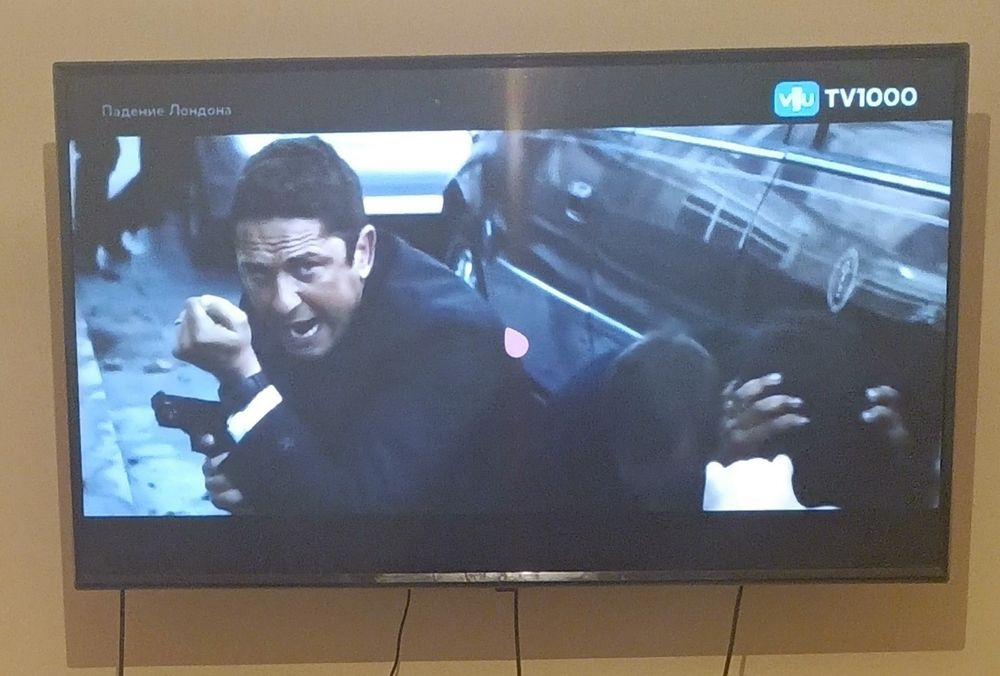 Продам телевизор в идеальном состоянии