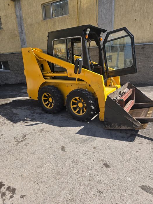 Продам минипогрузчик Hyundai HL600S-3